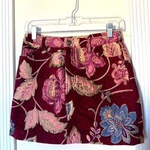 CARPET SKIRT
